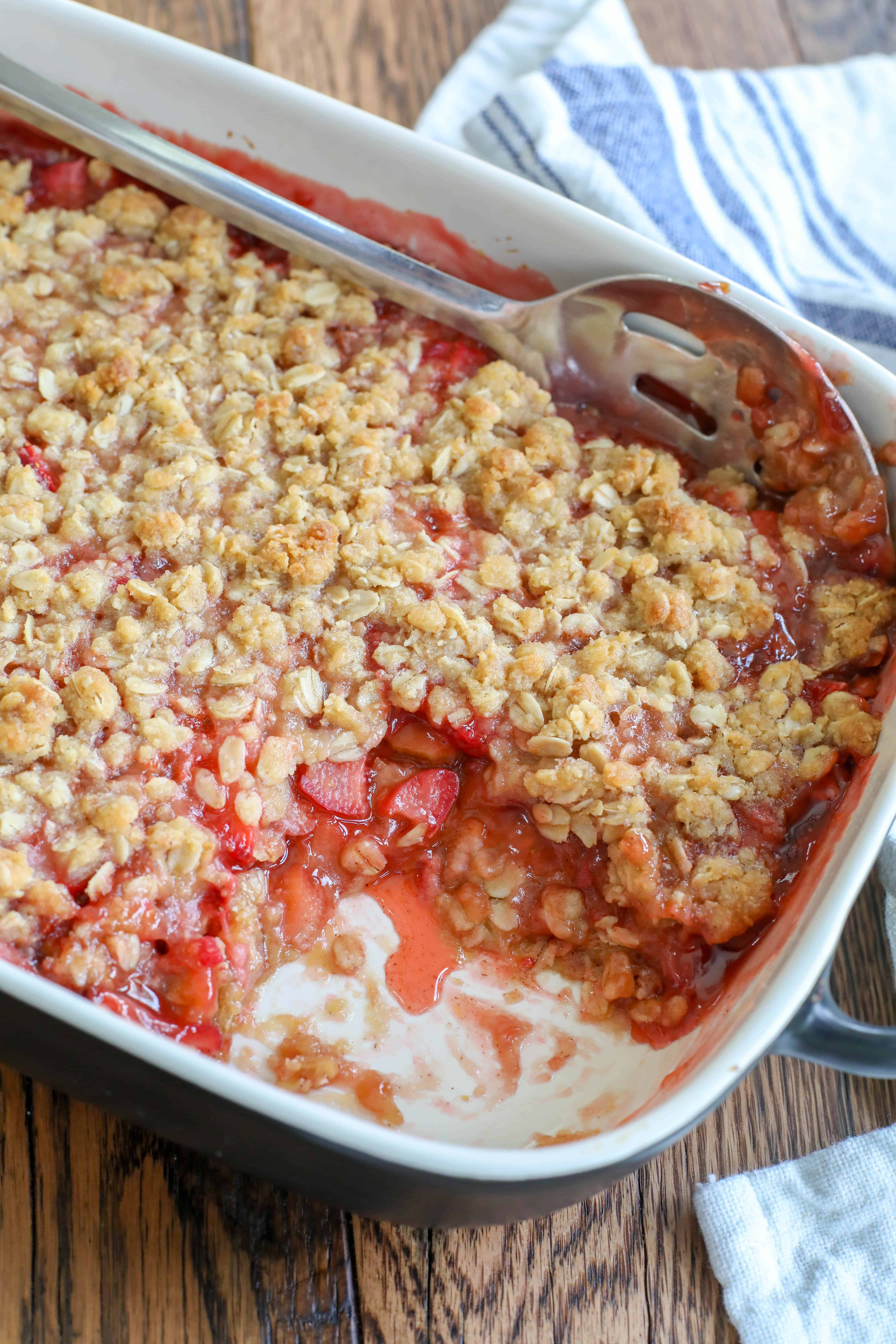 Why Strawberry Rhubarb Crunch Outshines Crisp: Golden Oat Perfection